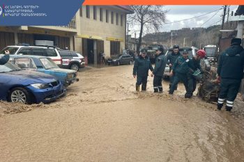 Կապանում հորդառատ անձրևների հետևանքով փլուզվել է սելավատարի պատնեշը․ փրկարարները իրականացնում են համապատասխան աշխատանքներ