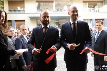 Հայաստանի և Ֆրանսիայի ԱԳ նախարարների մասնակցությամբ տեղի է ունեցել Ֆրանսիայում ՀՀ դեսպանության բացումը