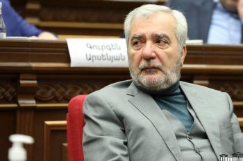 Անդրանիկ Քոչարյանը ներողություն է խնդրել իր որդու՝ բանակում չծառայելու մասին հարցին տված պատասխանի համար