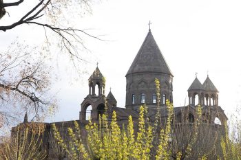 Մայր Աթոռը խստորեն դատապարտում է «Քաղաքացիական պայմանագիր» կուսակցության նախընտրական ծրագրում եկեղեցու վերաբերյալ մերժելի դրույթների ընդգրկումը