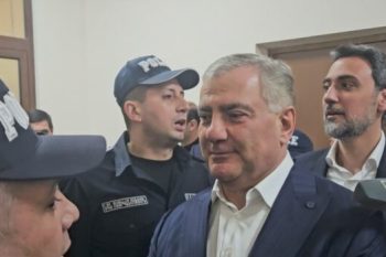 Սամվել Կարապետյանը կմնա տնային կալանքի տակ, դատարանը երկարացրեց ժամկետը 3 ամսով