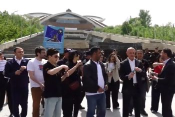 «Մինչ նրանք խոսում են խաղաղության ու արցախցիների իրավունքների մասին, մեր իրավունքները ոտնահարվում են»․ բողոքի ցույց