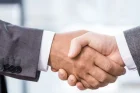 ՀՀ-ում 65 տարին լրացած պաշտոնյան կշարունակի աշխատել. Պետծառայողները կարող են որպես խնամատար ծնող վարձատրություն ստանալ