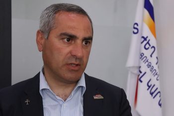 «3 անձի ձերբակալել են, ավտոմեքենաներն անհարկի տեղափոխում են պահպանման վայր»․ «Ուժեղ Հայաստան»-ի պատգամավորի թեկնածու