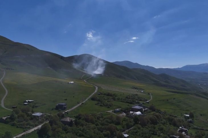 Արջուտի բնակիչներն ահազանգում են․ գյուղին կից աղբավայրը ծխում է ամենօրյա ռեժիմով