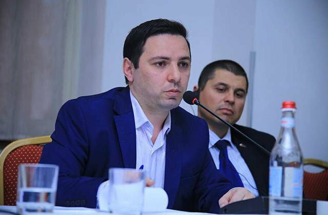 Գյումրիից ռազմաբազան դուրս բերելու Պուտինի ակնարկն ու երկաթուղու կռիվը. Մոսկվան փորձում է պահել լծակները